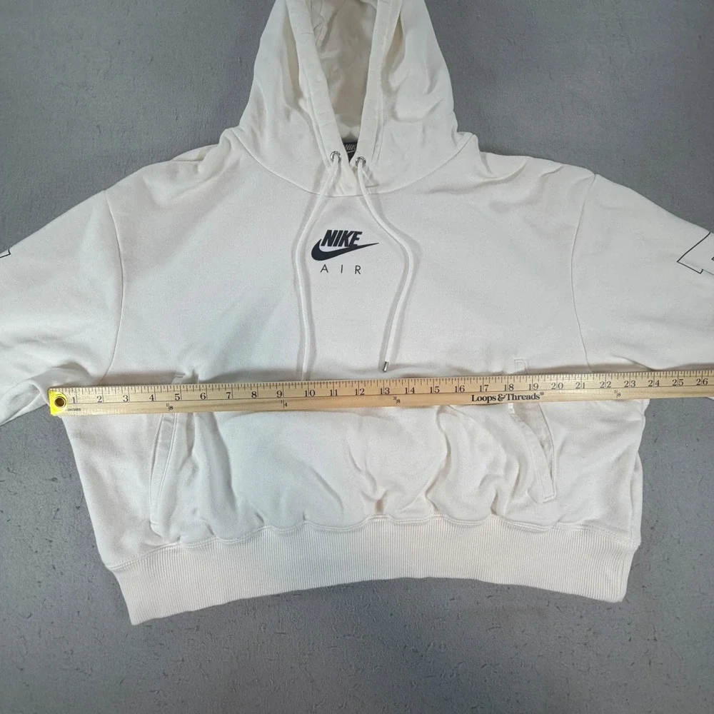 Nike air cropped